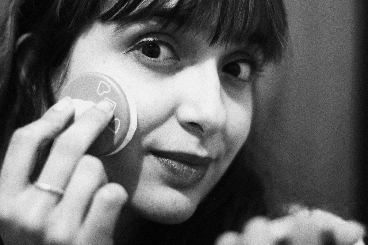 The Ultimate Guide to Choosing and Using a Cosmetic Beauty Sponge Like a Pro