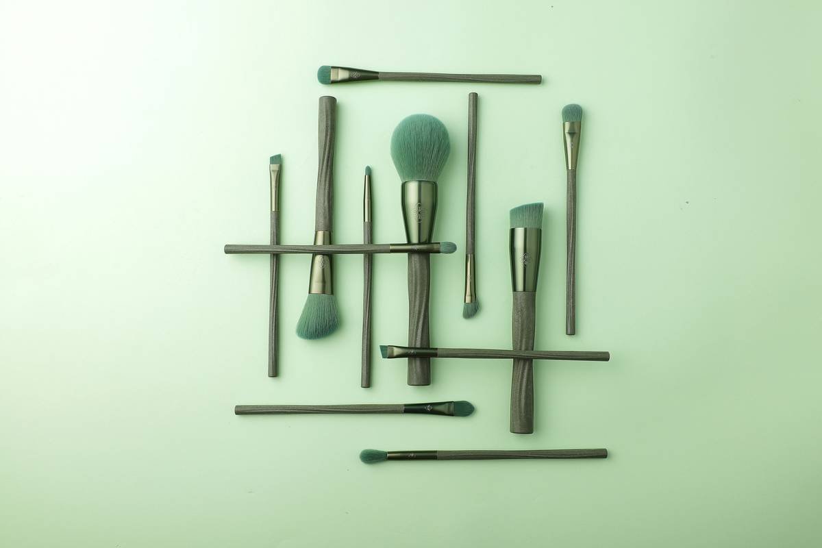 Why Your Beauty Sponge Kit Is Secretly Sabotaging Your Makeup (And How to Fix It)
