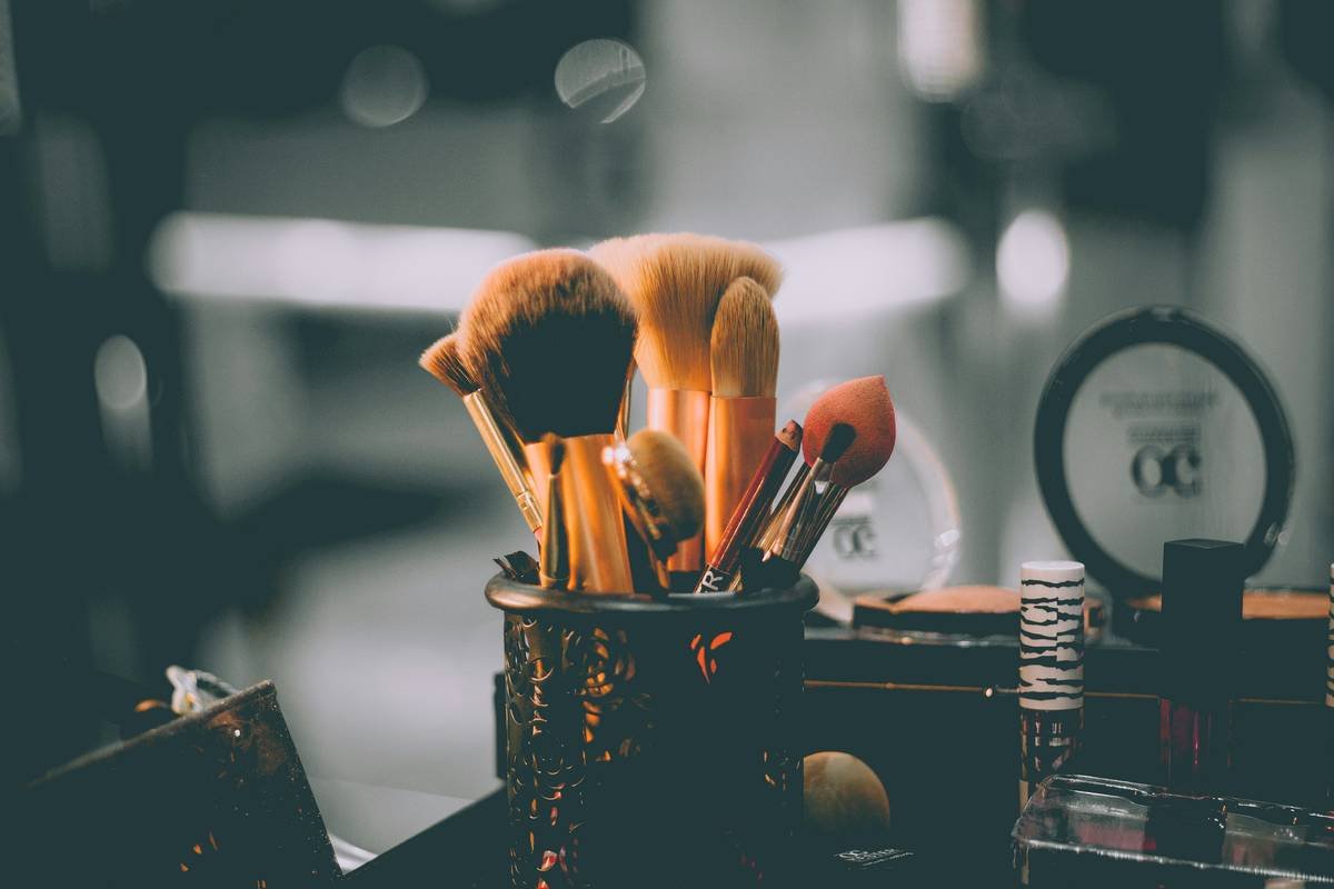 The Ultimate Guide to Choosing the Best Blending Makeup Tool—Without Wasting $40 on Sponges That Flake