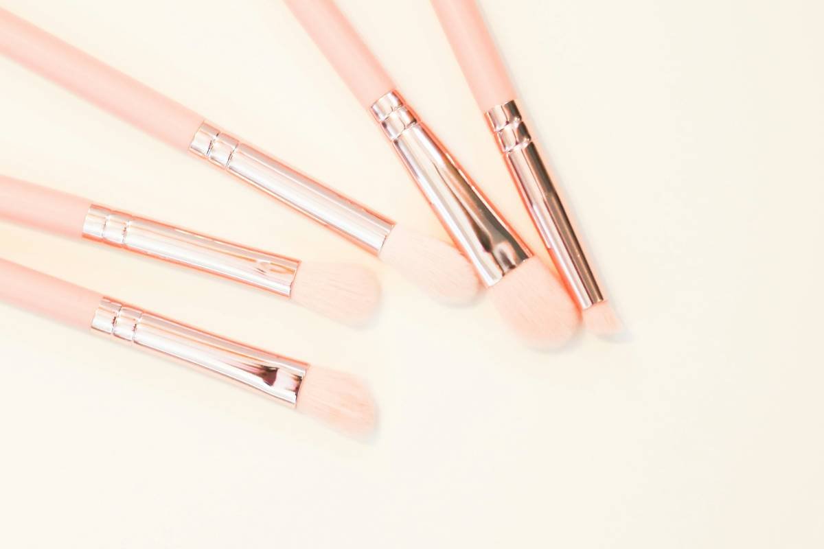 Why Your Sponge Makeup Kit Might Be Ruining Your Look (And How to Fix It)